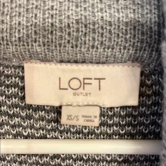 LOFT Gray Plaid Sweater - Picture 2 of 3